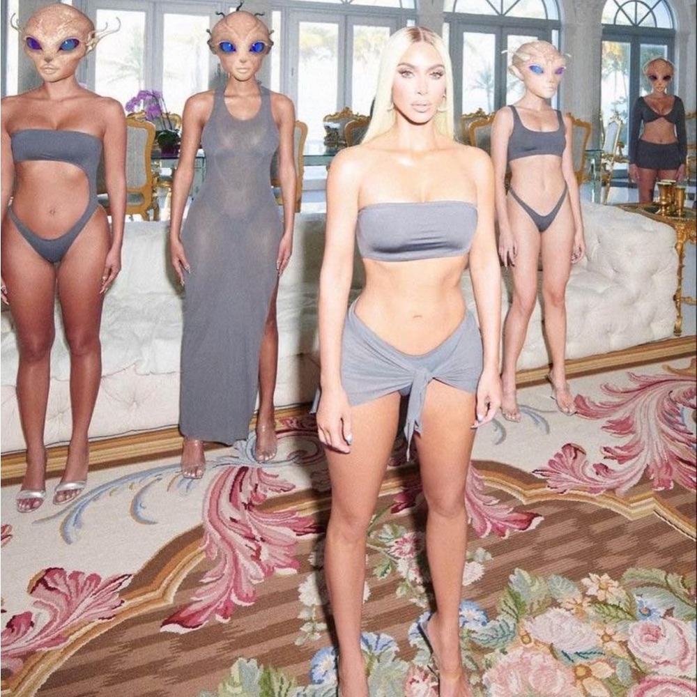 Skims bikini set